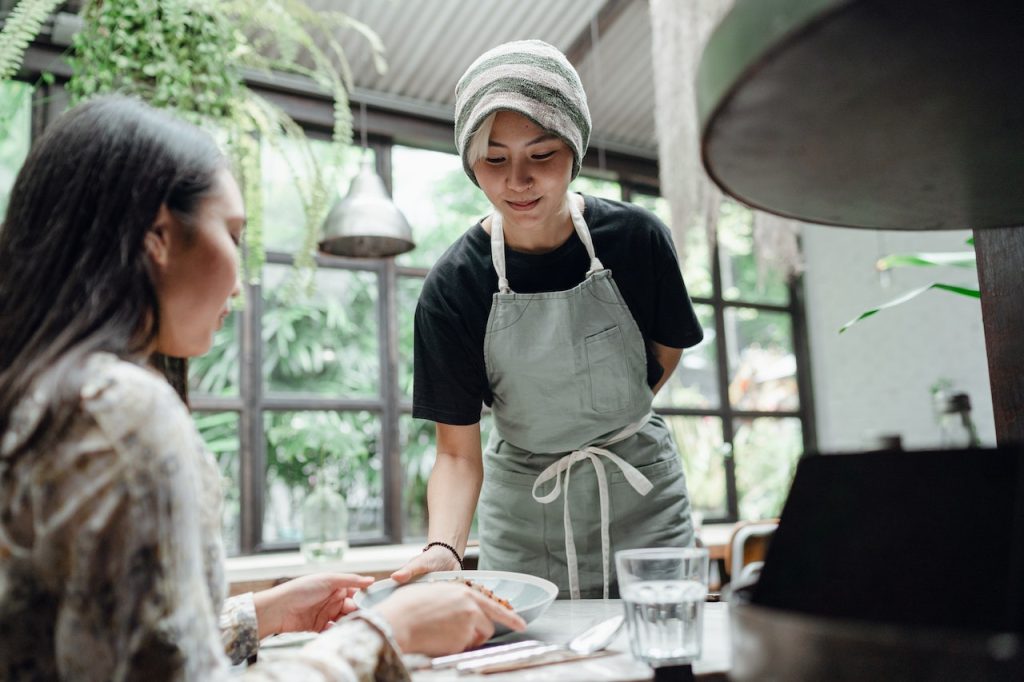 Insurance for Restaurants' Workers: Ensuring Employee Protection.